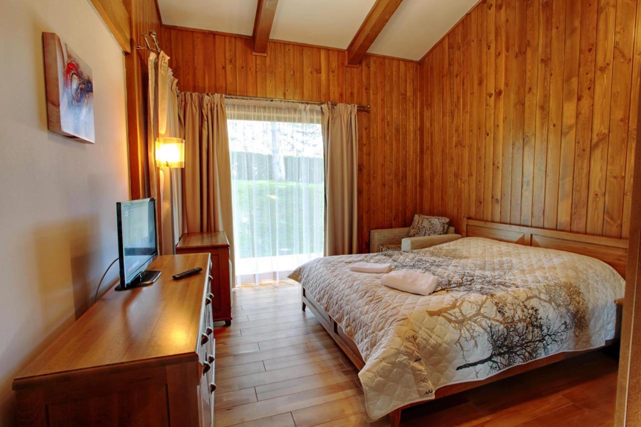 Villa Four Seasons 拉兹洛格 外观 照片