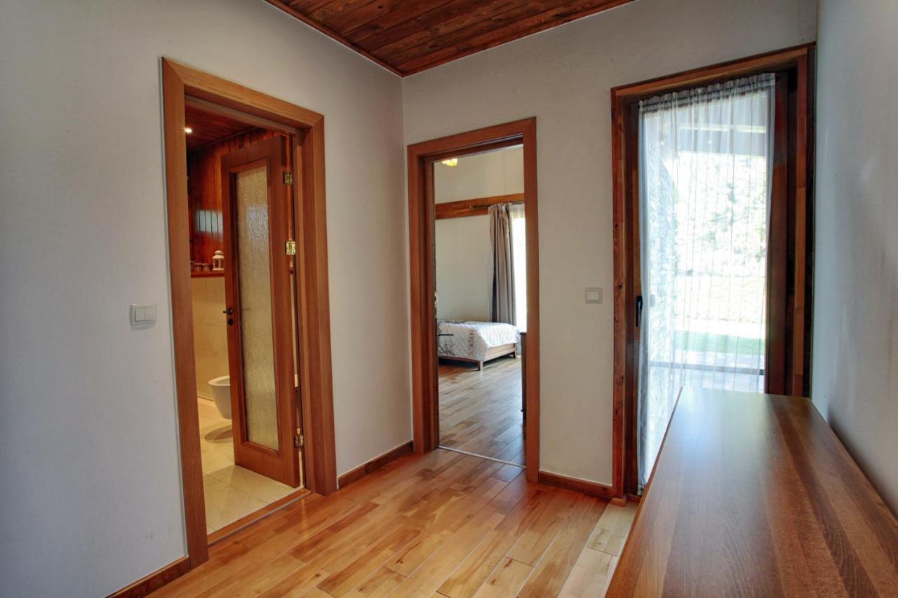 Villa Four Seasons 拉兹洛格 外观 照片