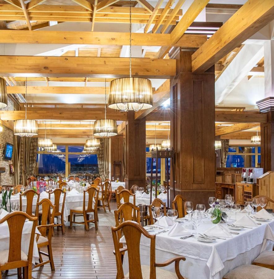Villa Four Seasons 拉兹洛格 外观 照片